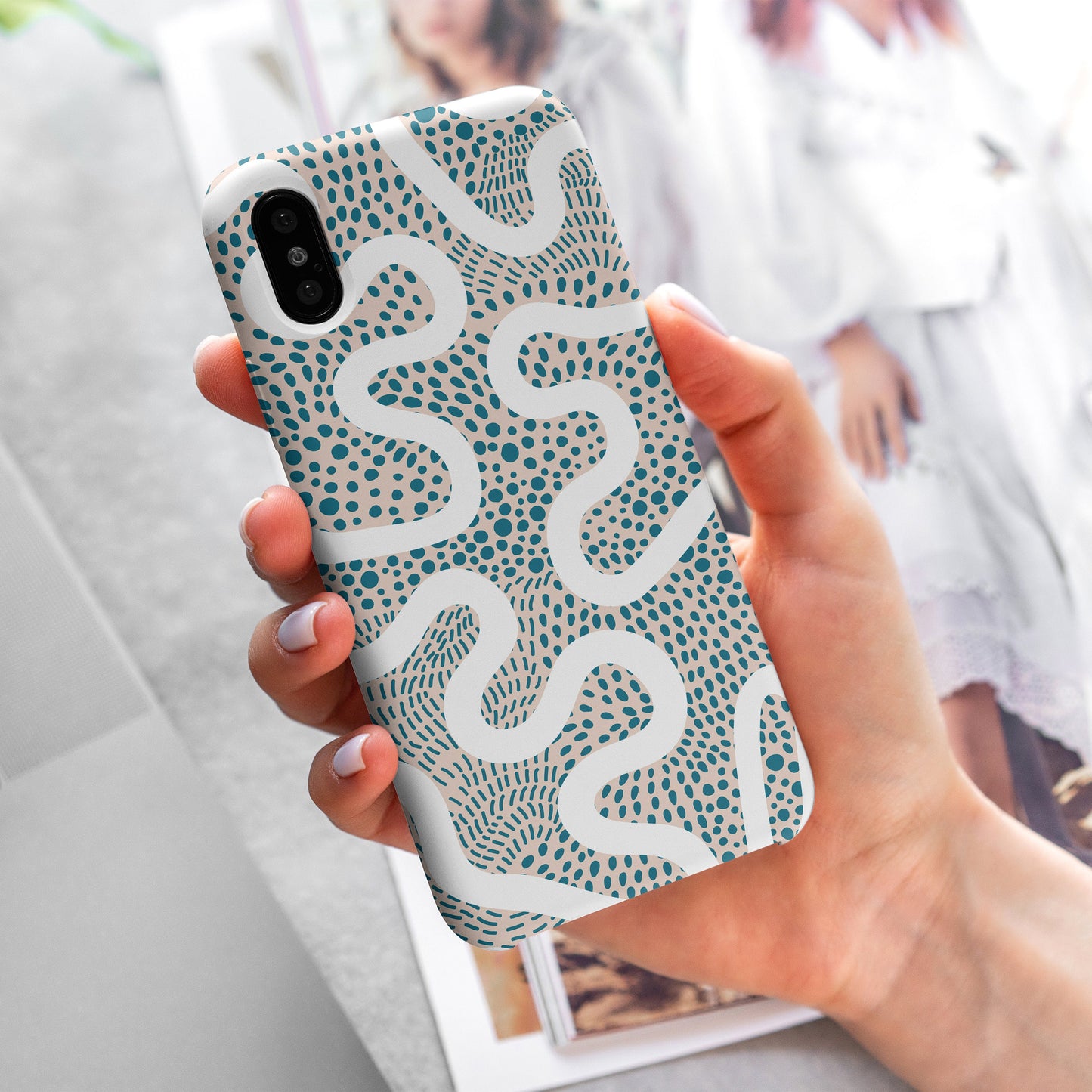 
                  
                    ORGANIC DOT LINES BLUE iPhone 16 Case
                  
                