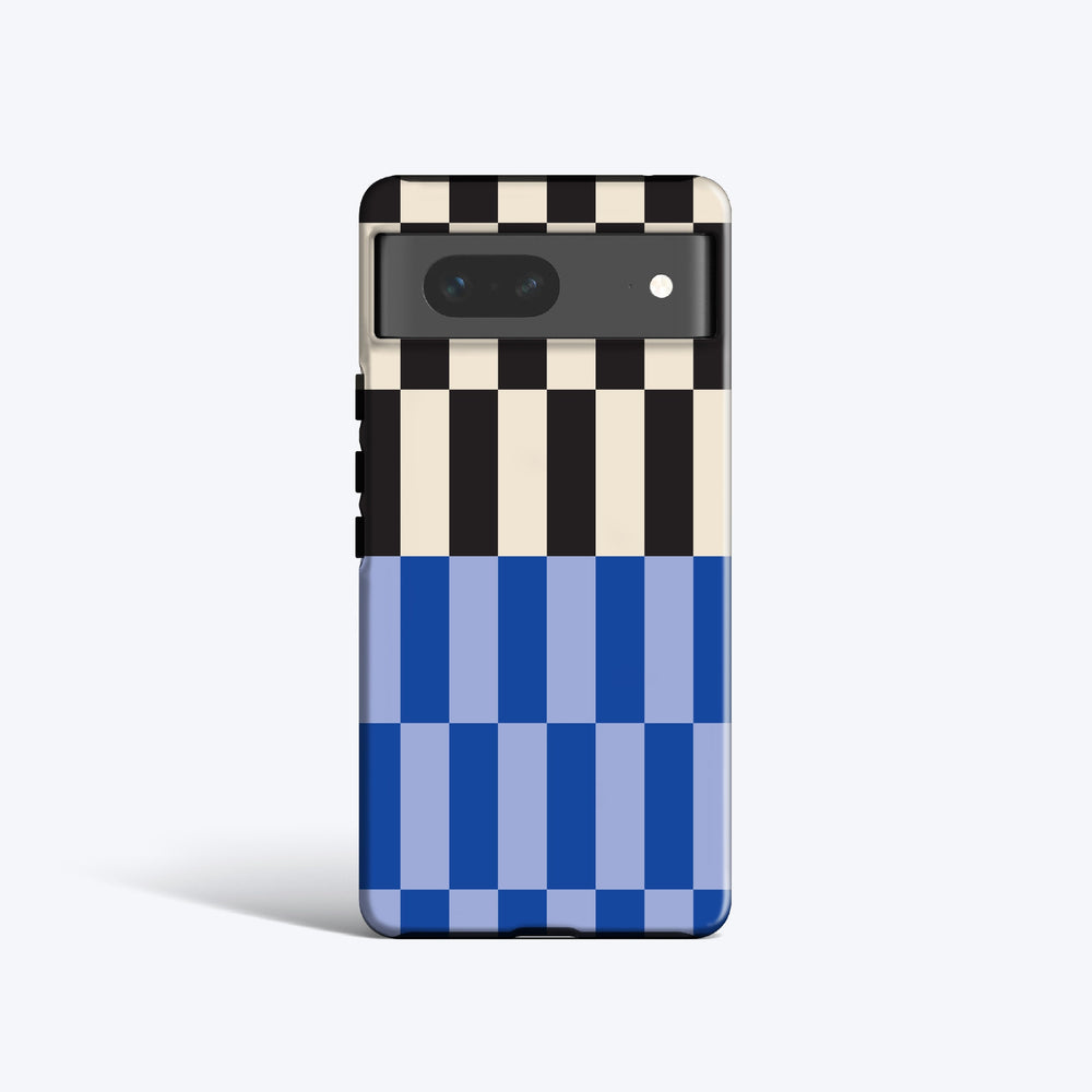 LONG CHECKERED BLUE Pixel 8 Case